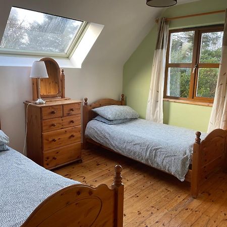 Letterfrack Farm Cottage In Village On A Farm Beside Connemara National Park Exteriér fotografie